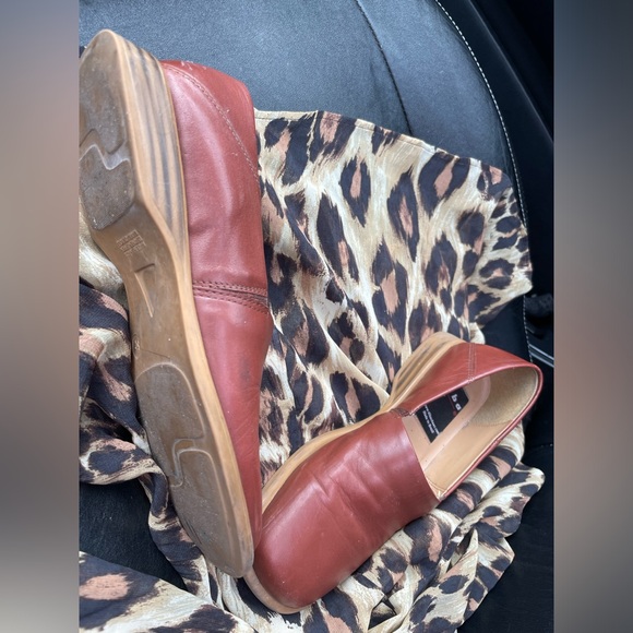 Diba Leather loafers, 5.5 but fit like a 6, worn 3X - Picture 2 of 8